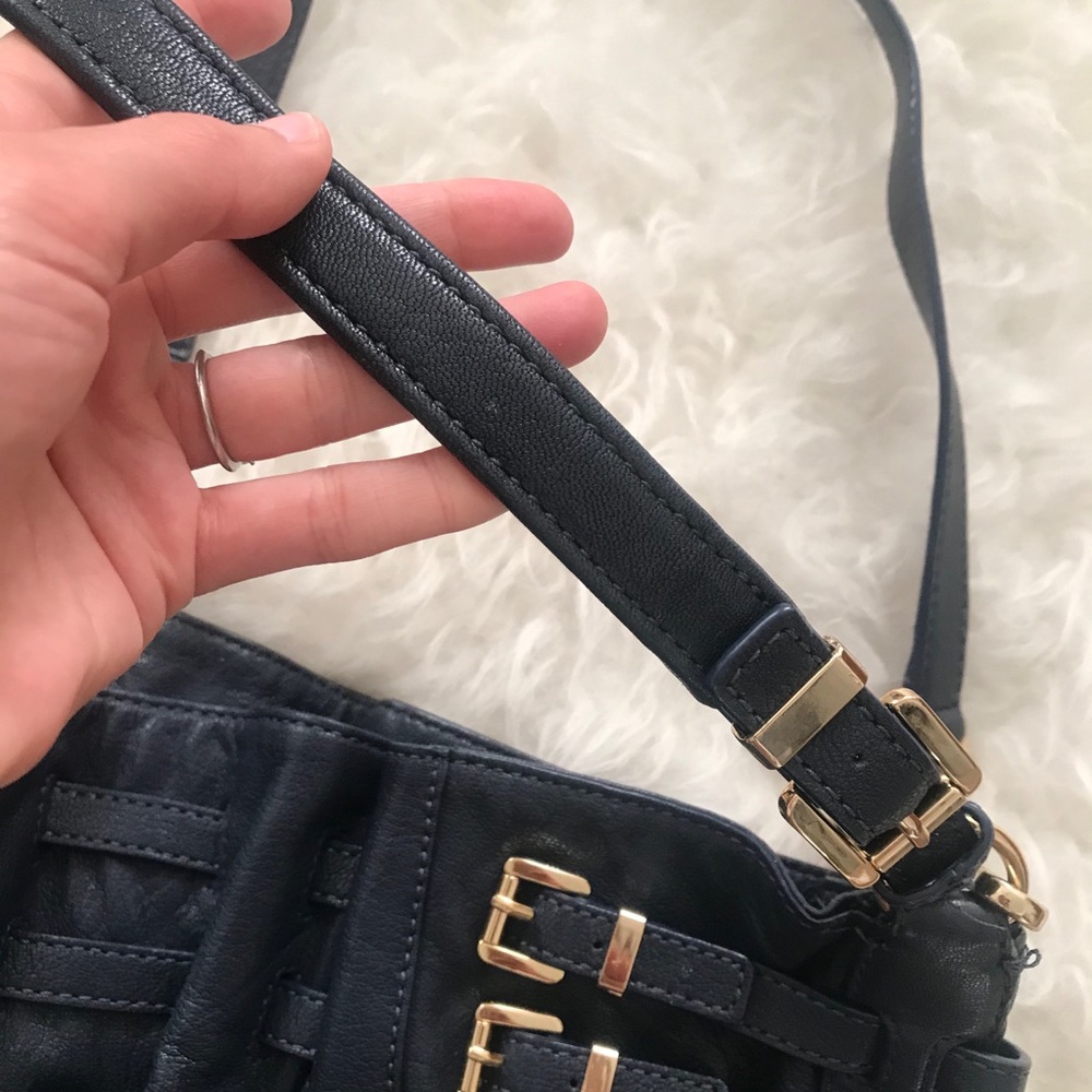 Michael Kors Buckle Bucket Shoulder Bag Navy - Picture 4 of 16